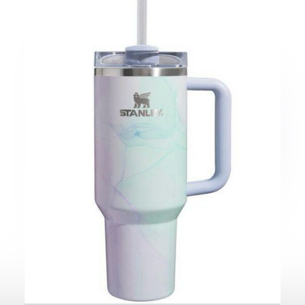 💜CUTE! Authentic STANLEY Tumbler 40oz newest target, edition “dusk “